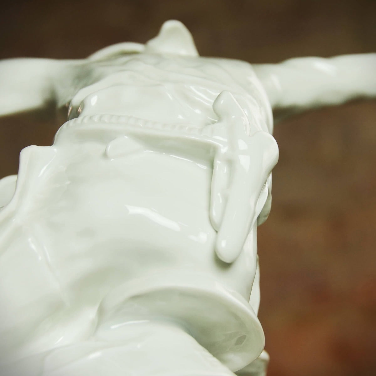 Porcelain sculpture "Broncho Buster" by Frederic Remington