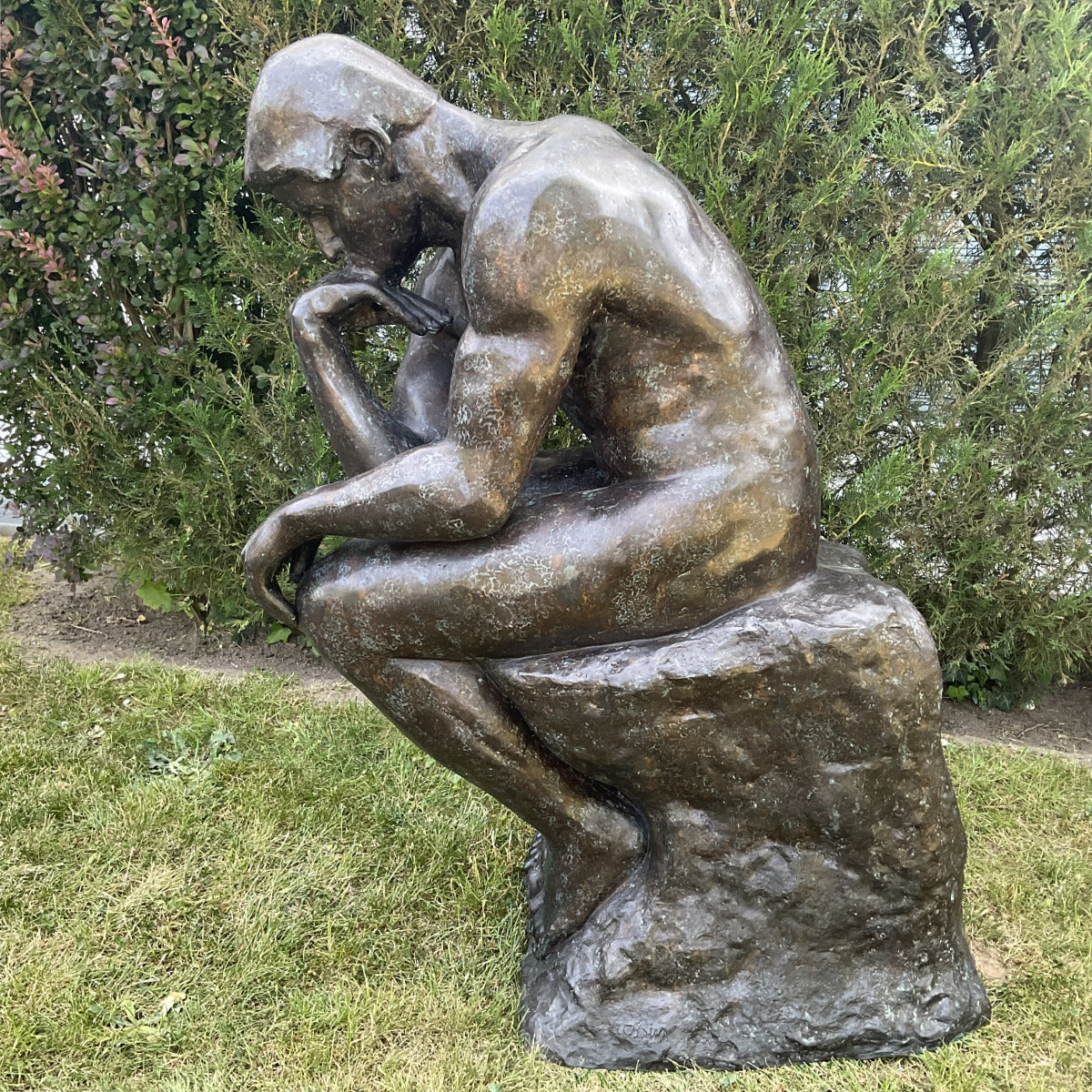 Bronze sculpture "The Thinker" by Auguste Rodin