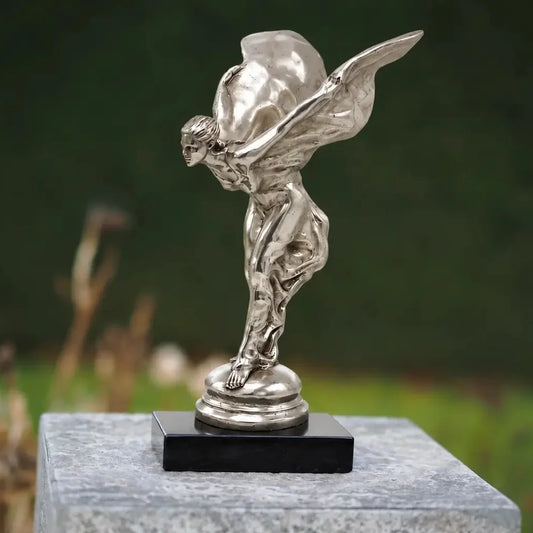 Bronzeskulptur "Emily - Spirit of Ecstasy" auf Marmorsockel, silber