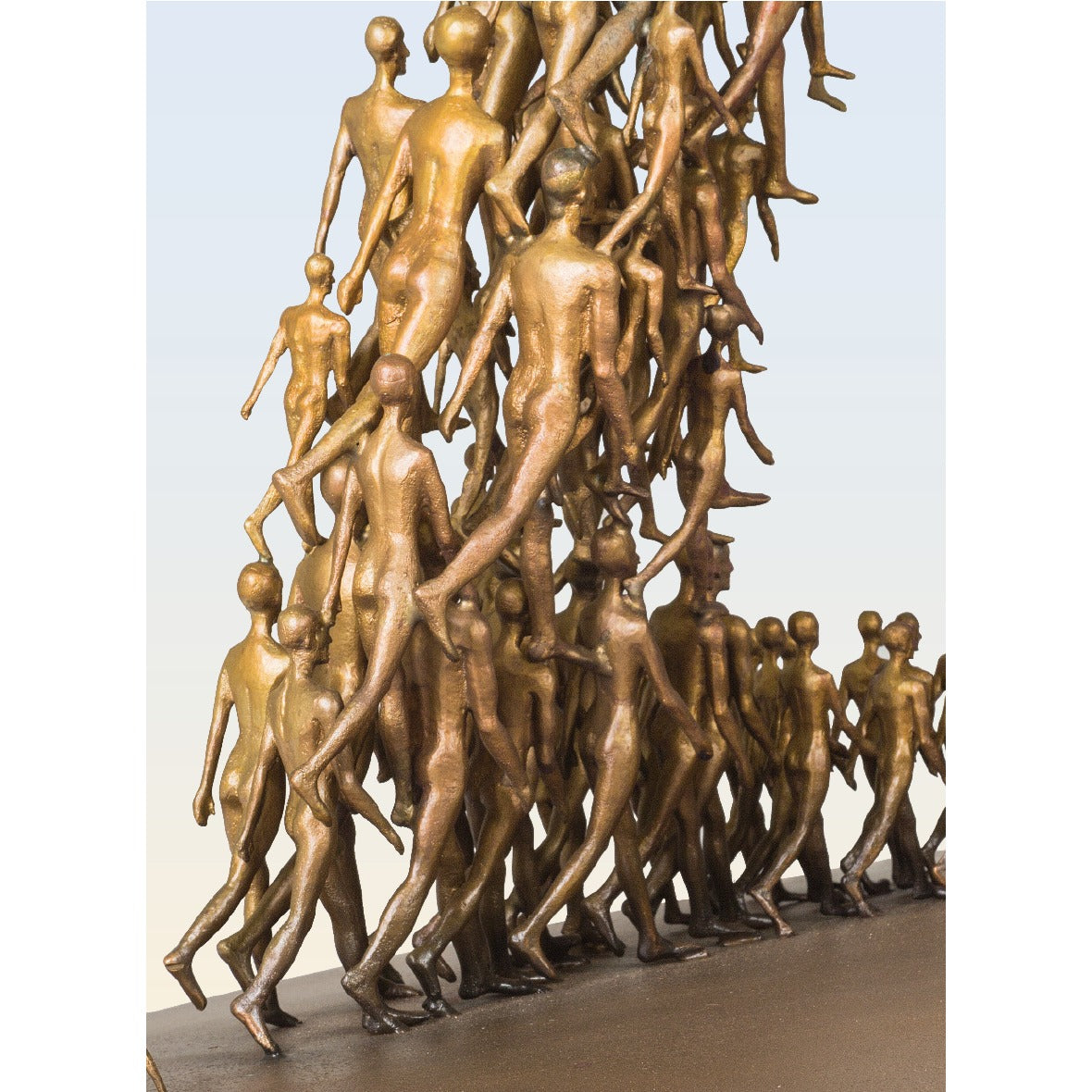 Nahansicht der Bronzeskulptur "Going"
