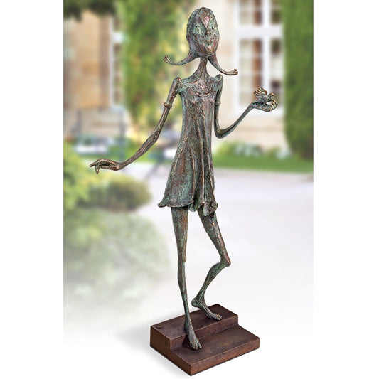 Edition Strassacker Bronzeskulptur "Mädchen mit Vogel" von Kurtfritz Handel
