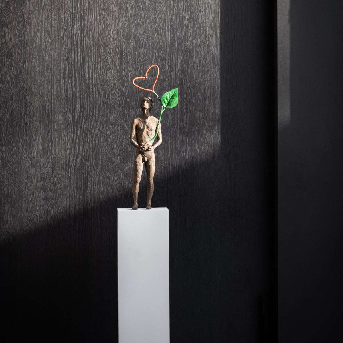 Bronzeskulptur "Thoughts 4 - Love" von Raffaella Benetti