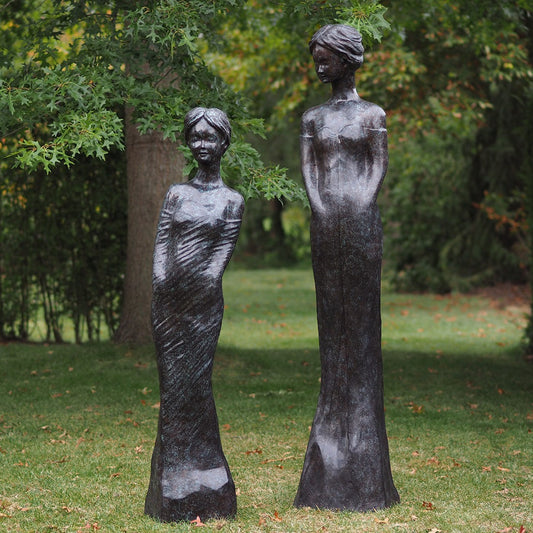 Bronzeskulptur "Stehende Elisa im Sommerkleid"
