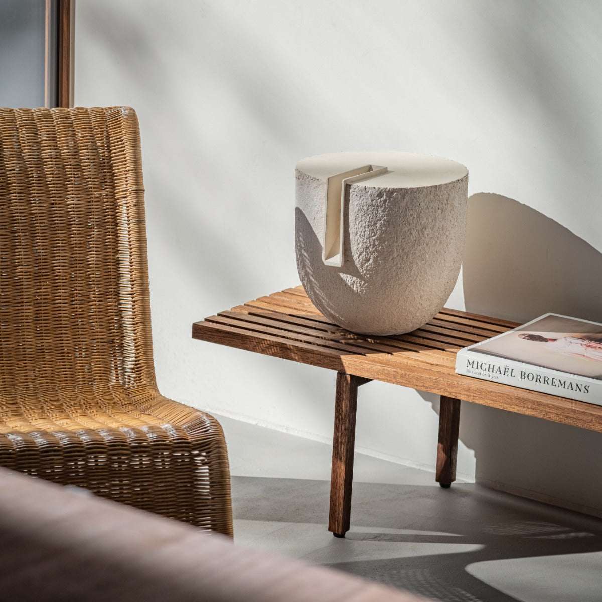 Keramikvase "Clausa forma vase" von Guy Buseyne