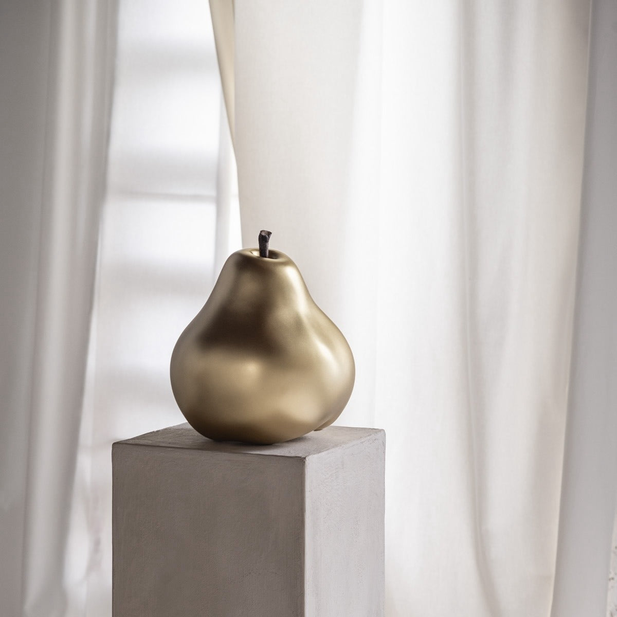 Sculpture "Pear" by Selma Calheira