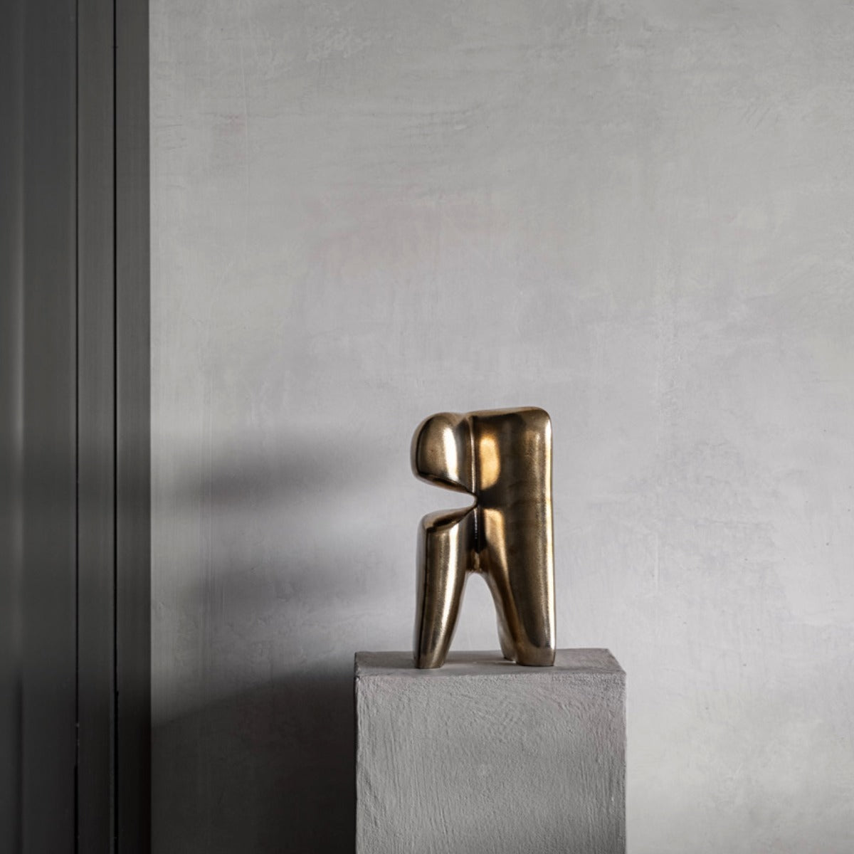 Bronzeskulptur "FRIGG" von Örn Porsteinsson