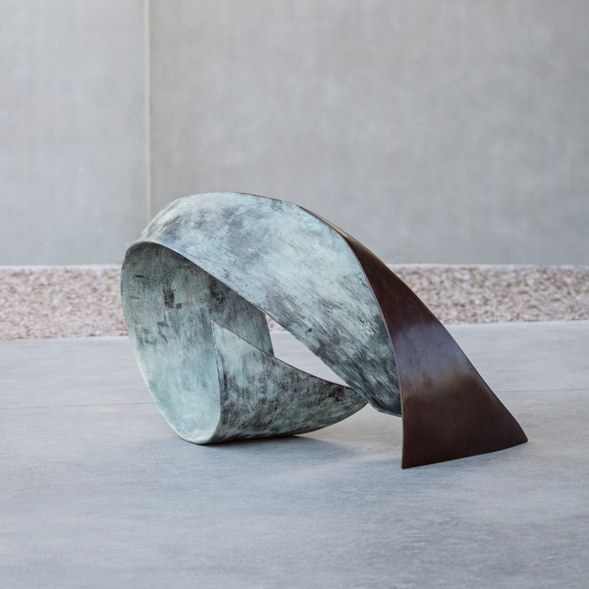 Bronze sculpture "Ocean Wave" by Vera Borghgraef