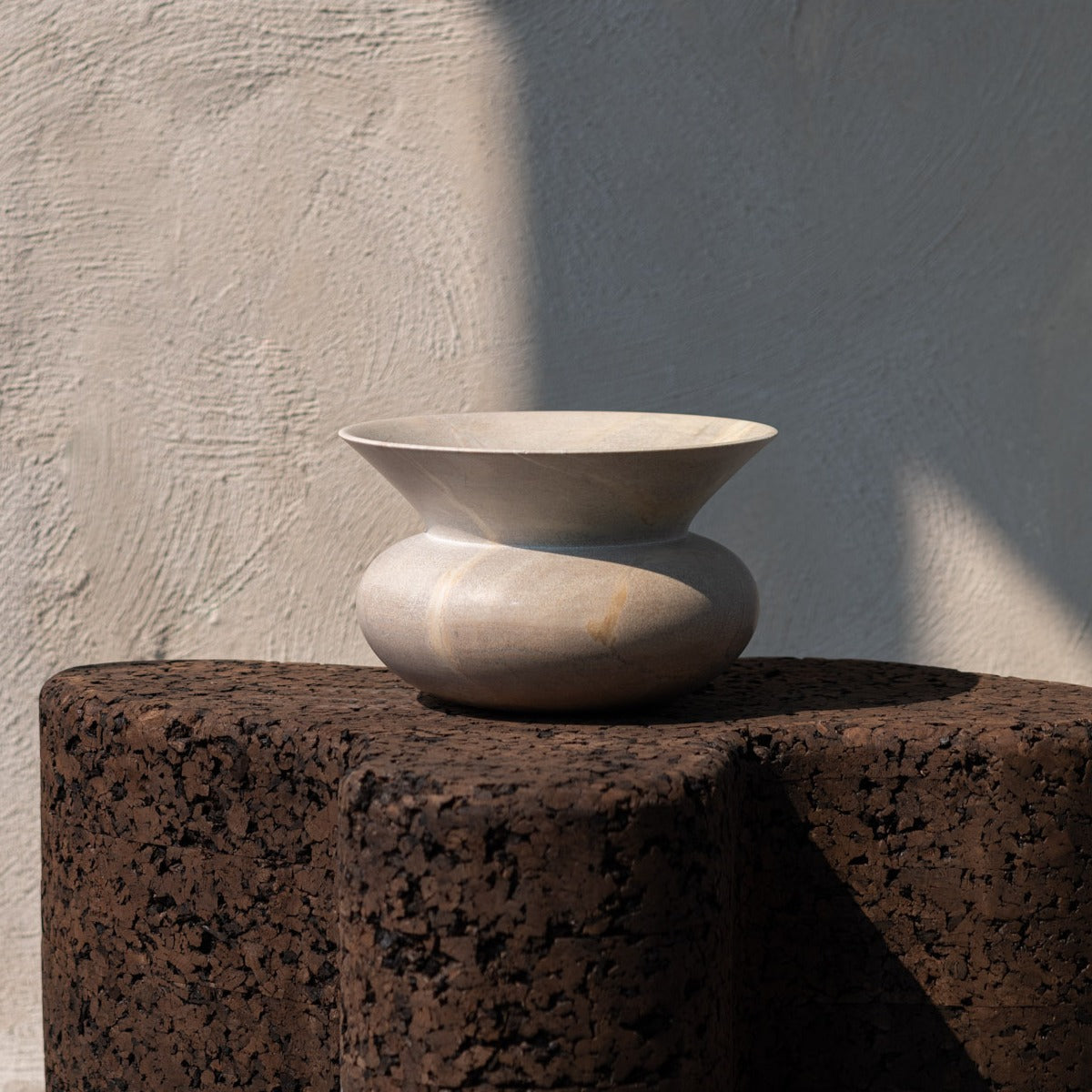 Vase "Amorfa 02" von Susana Bastos & Marcelo Alvarenga