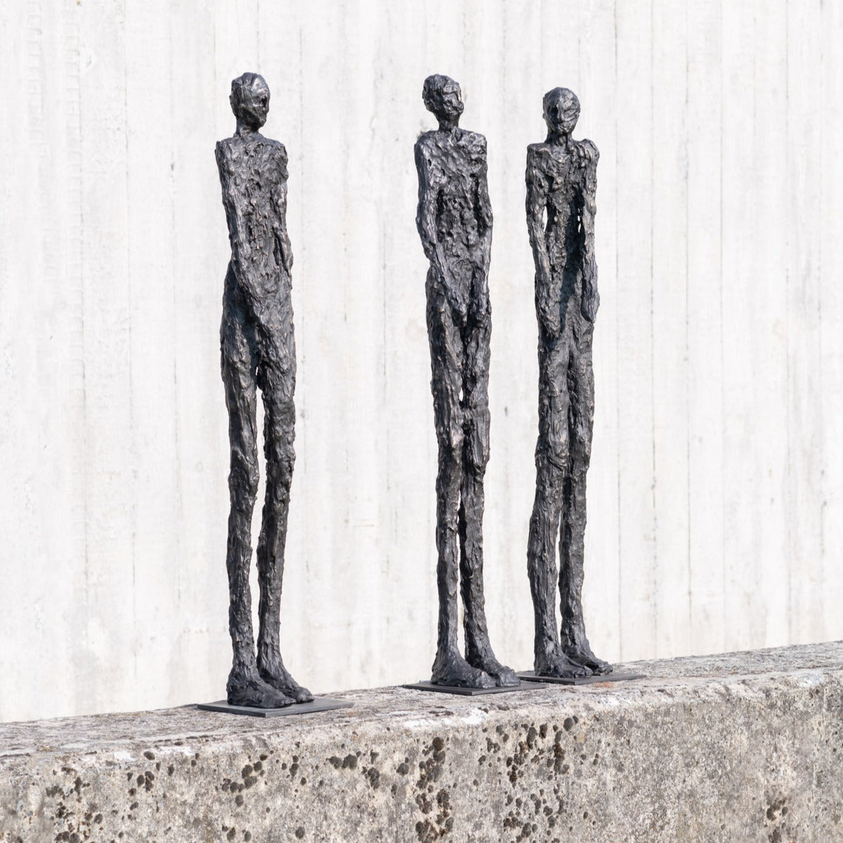 Bronze sculpture "To Clarify" by Ann Vrielinck