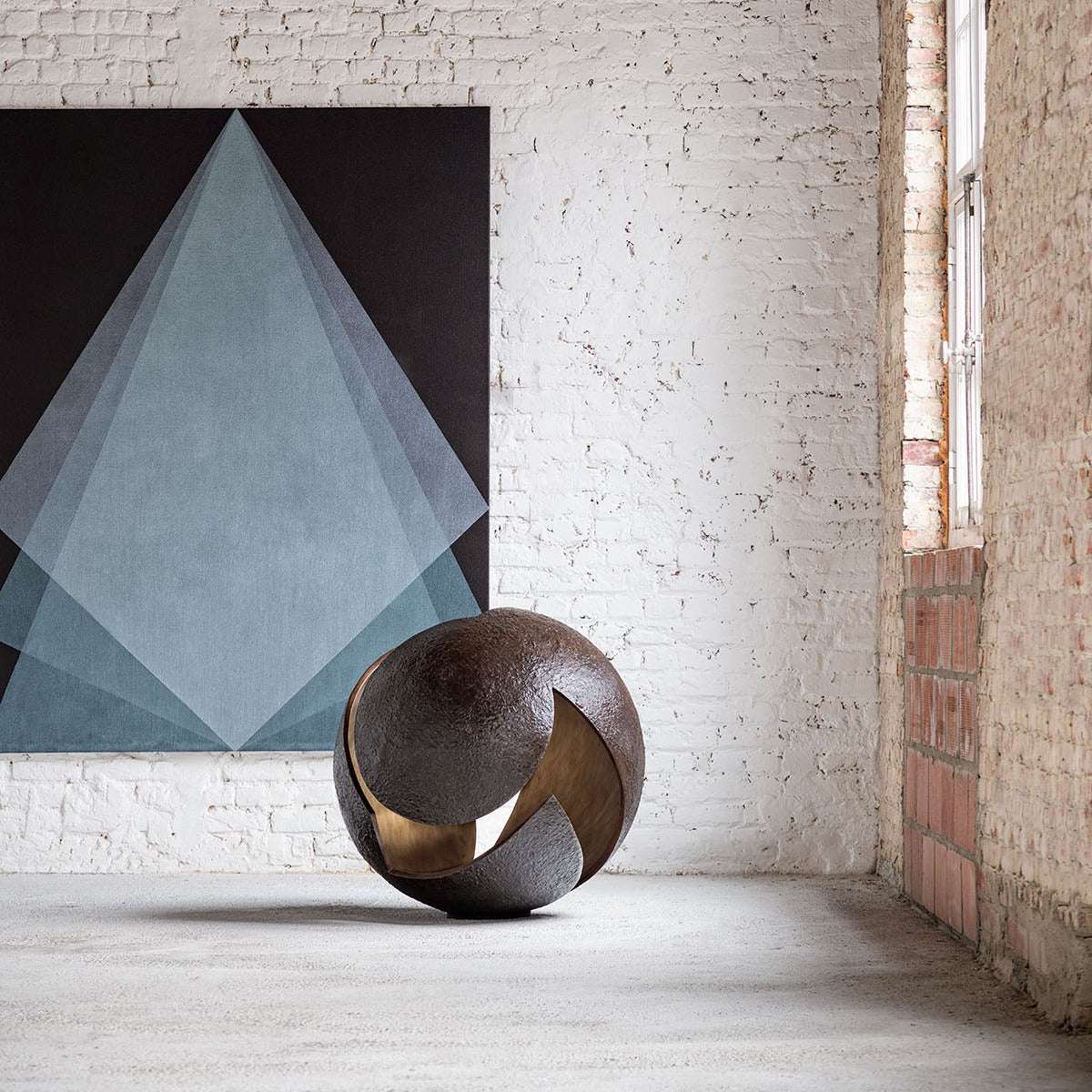 Bronzeskulptur "Breaking Out" von Vera Borghgraef