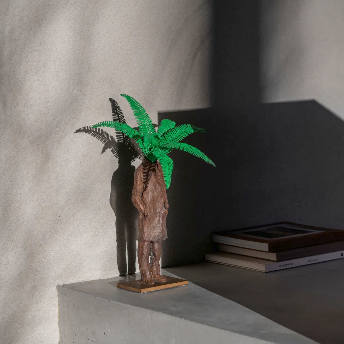 Bronzeskulptur "Herbarium II" von Raffaella Benetti