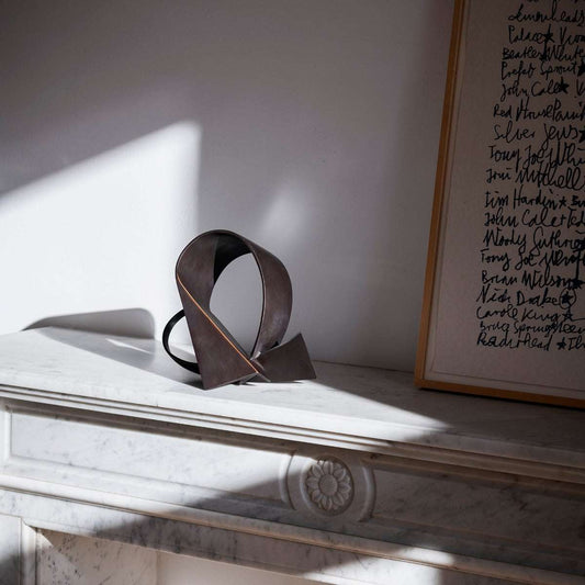 Bronzeskulptur "Swirl" von Vera Borghgraef