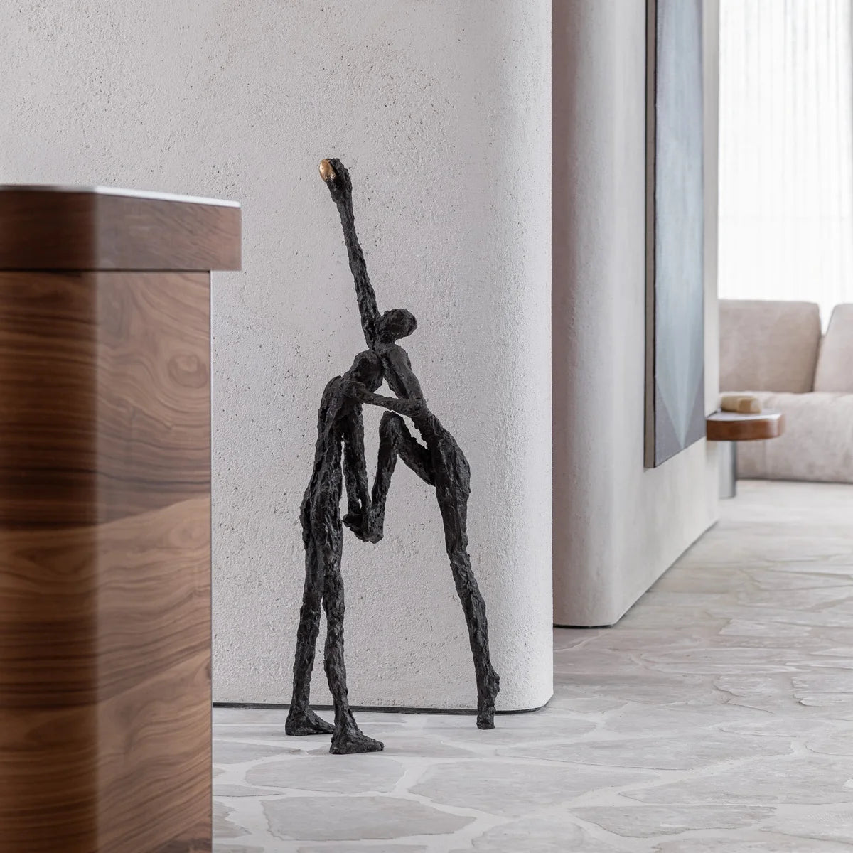 Bronze sculpture "To find" by Ann Vrielinck