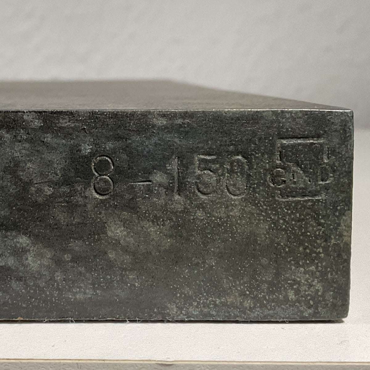 Bronzeskulptur "Wavering" von Patricia Peeters