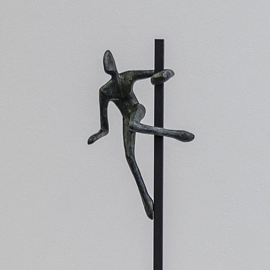 Bronzefigur für den Tisch von Guy Buseyne