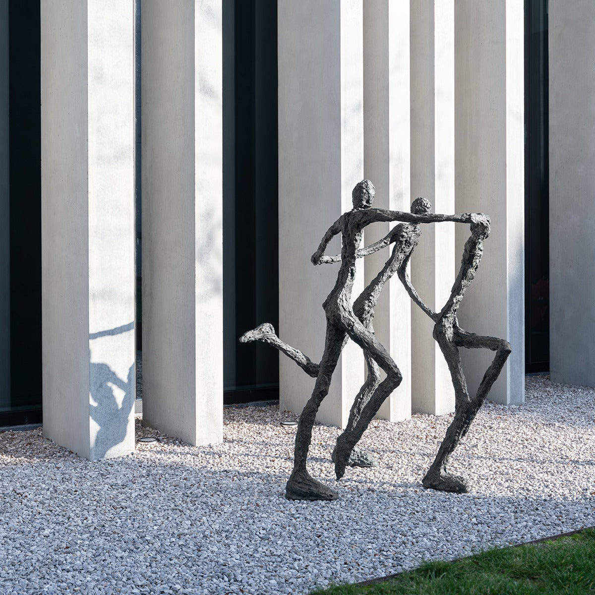 Bronze sculpture "To Enjoy" by Ann Vrielinck