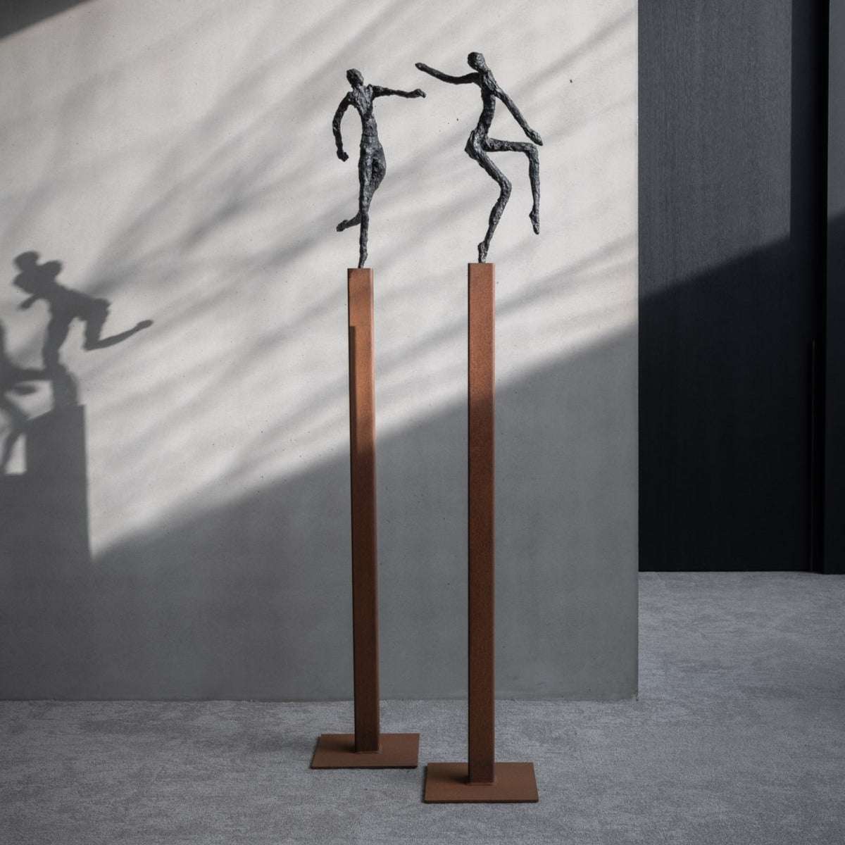 Bronzeskulptur "To Guide" von Ann Vrielinck