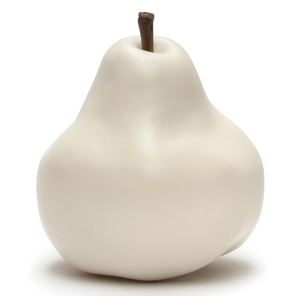 Sculpture "Pear - Simple" by Selma Calheira