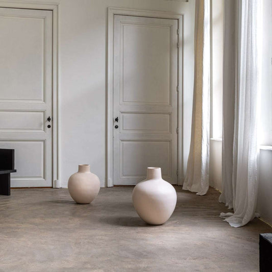 Keramikvase "Pote" von Selma Calheira