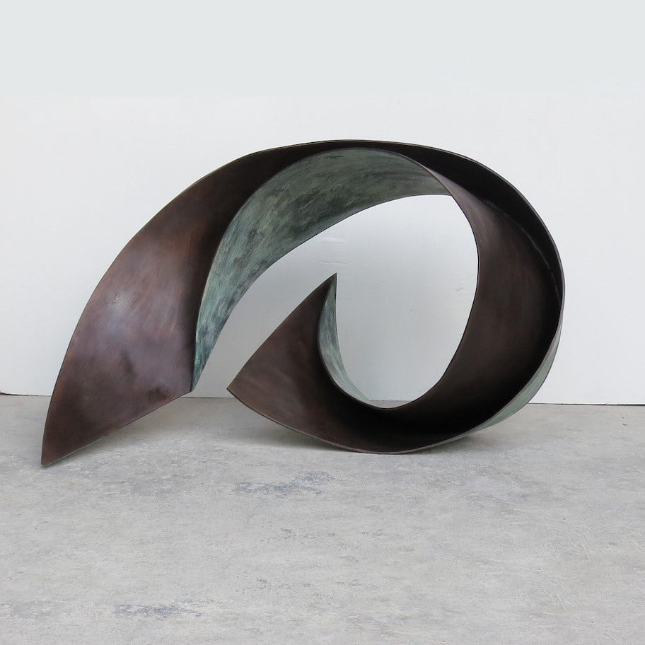 Bronze sculpture "Ocean Wave" by Vera Borghgraef