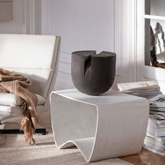 Keramikvase "Inclusum Forma" von Guy Buseyne