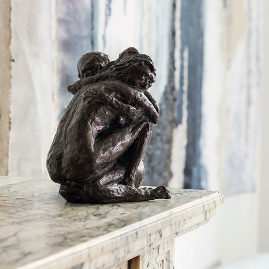 moderne skulptur intense love