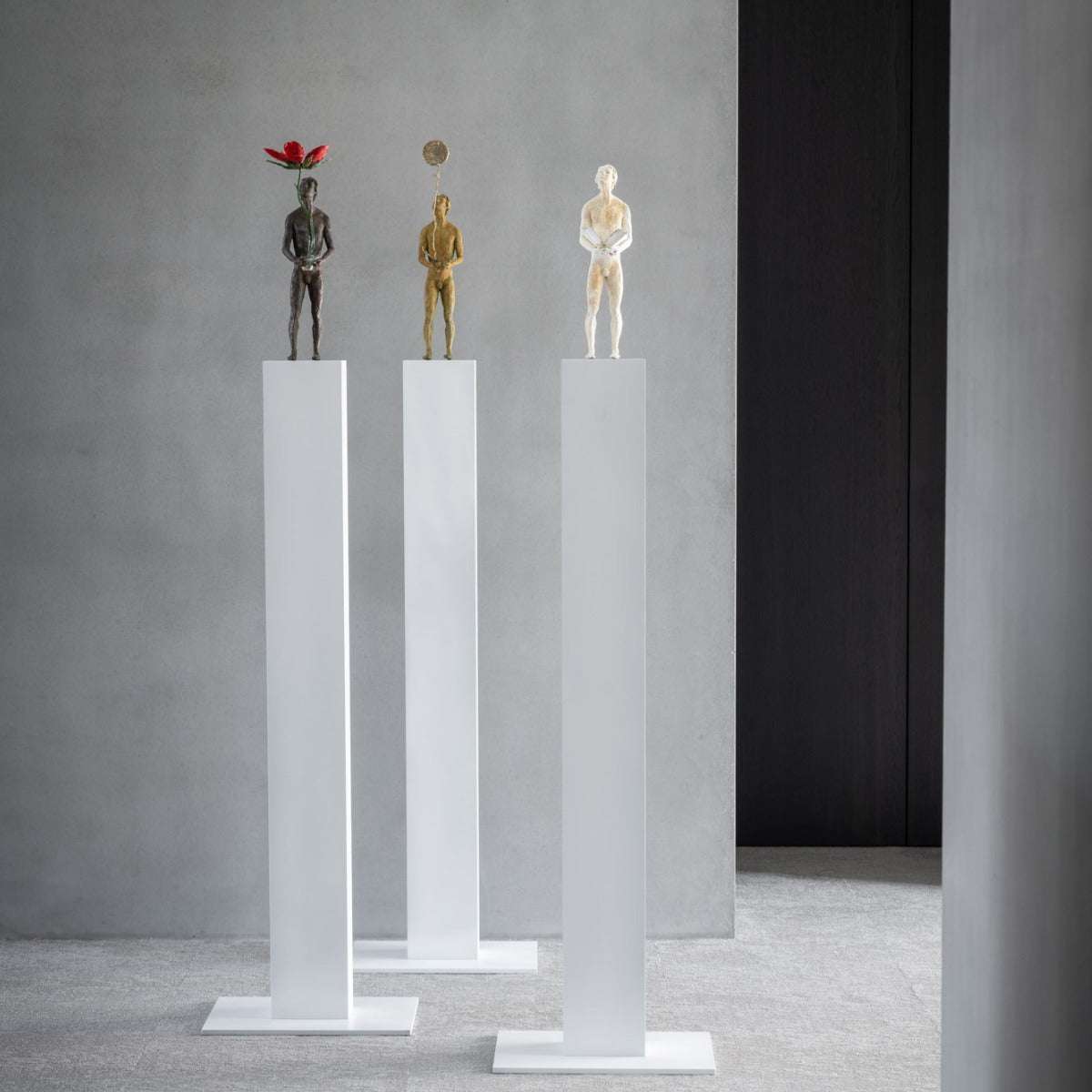 Bronzeskulptur "Thoughts Ensemble" von Raffaella Benetti