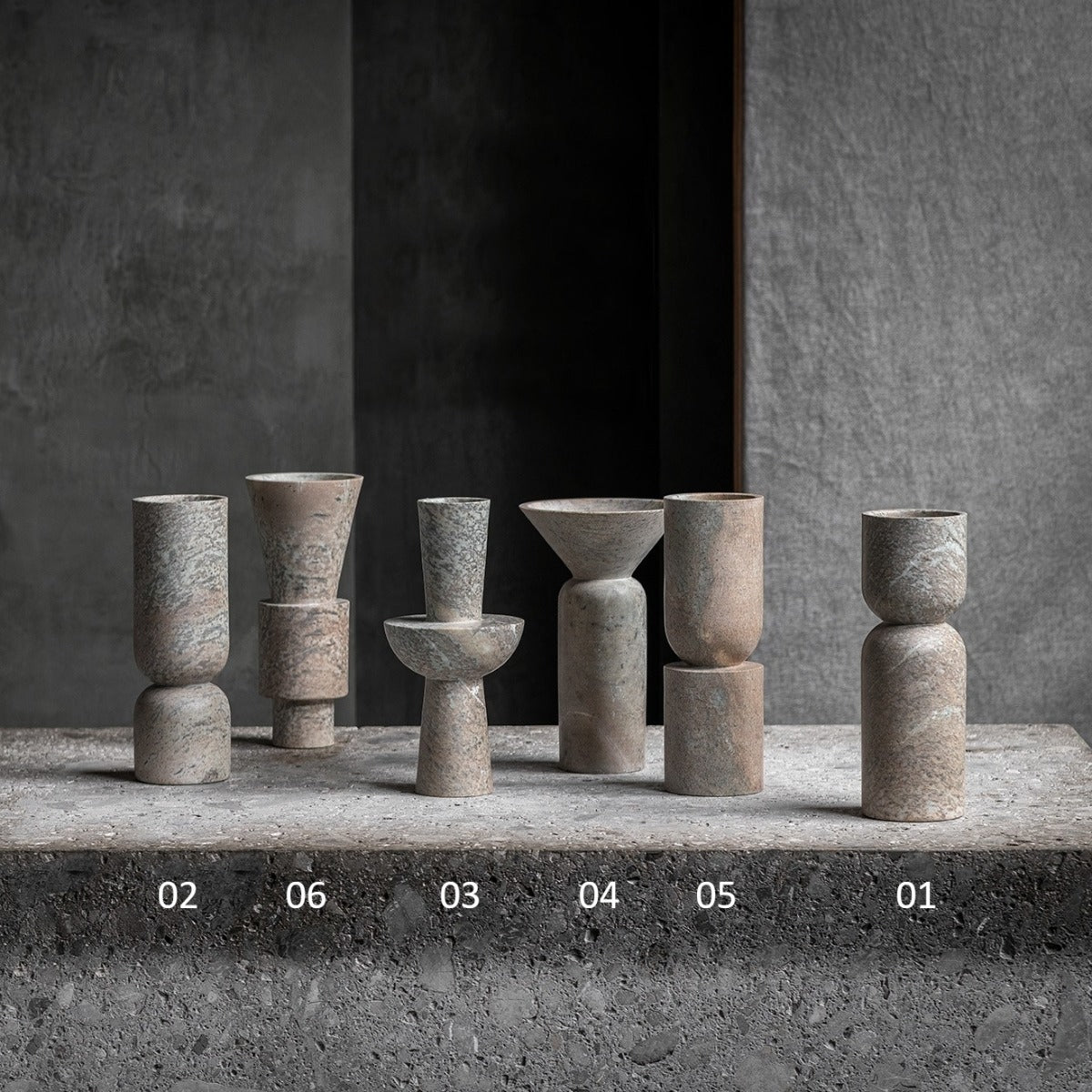 Vase "Totem Vase" von Tatiana Queiroz