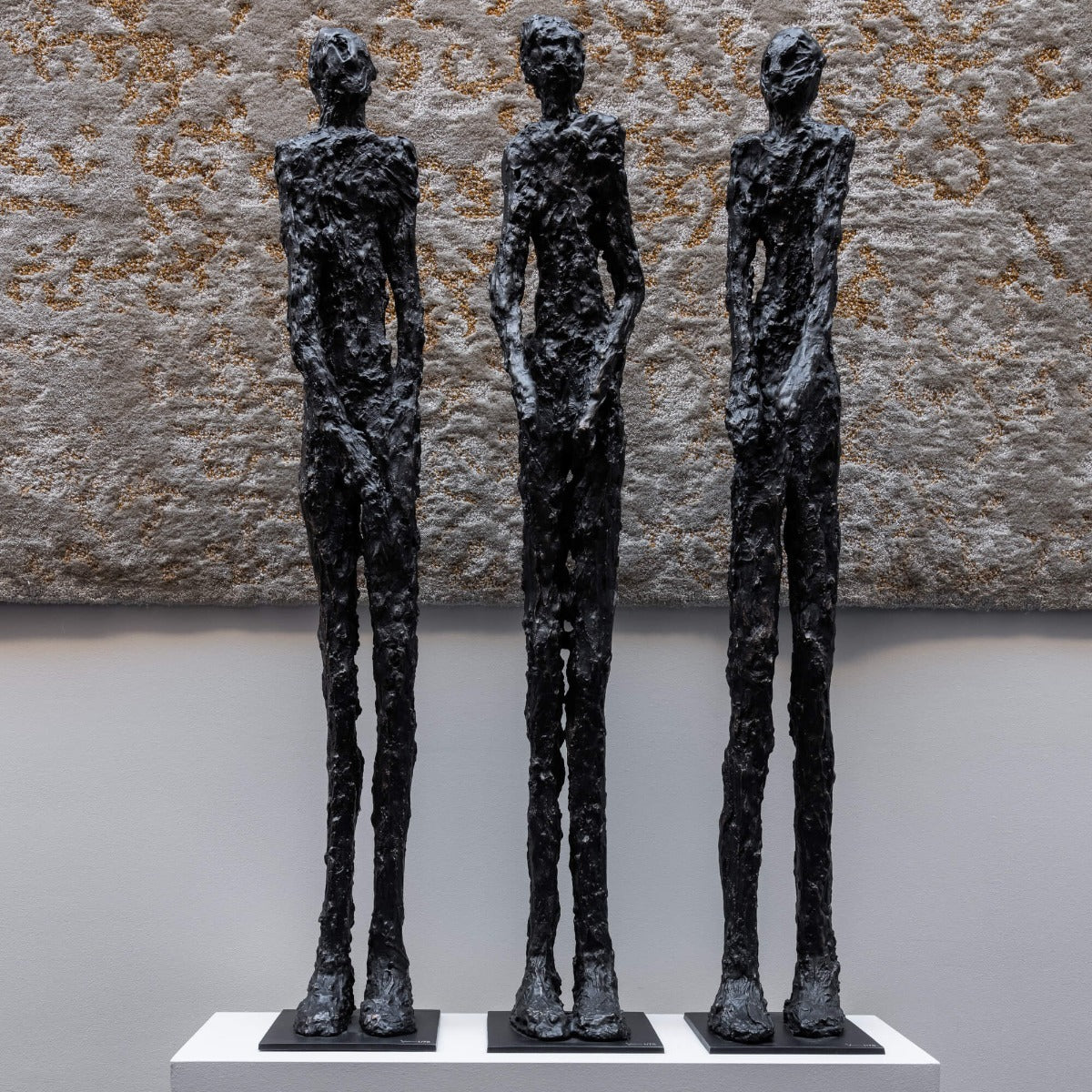 Bronzestatuen von Gardeco to Clarify
