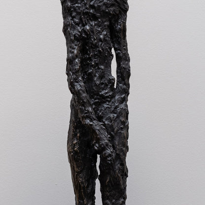Bronzeskulptur von Gardeco to clarify