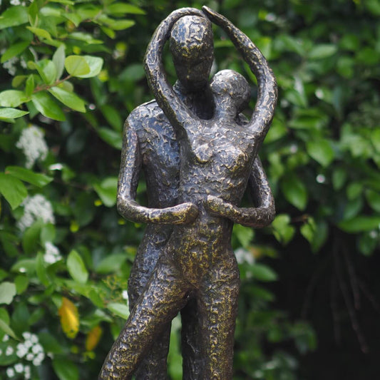 Bronzeskulptur "Stehendes Liebespaar"