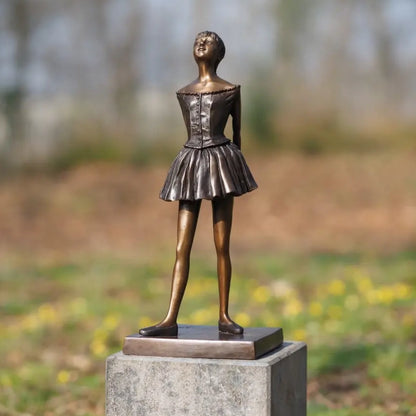 Bronzefigur "Kleine vierzehnjährige Tänzerin" nach Edgar Degas