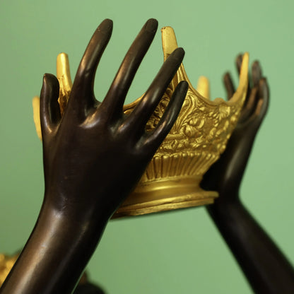 Bronze sculpture "Young Princess Bringing the Crown" by Miguel Fernando López