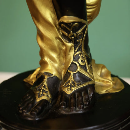 Bronze sculpture "Young Princess Bringing the Crown" by Miguel Fernando López