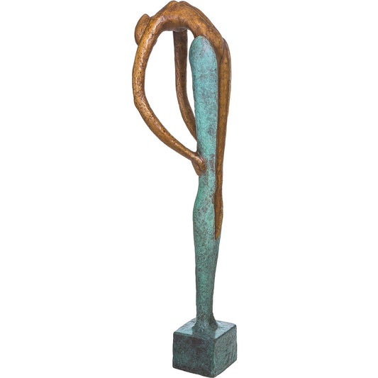 Frontansicht der Bronzeskulptur "Die Häutung"