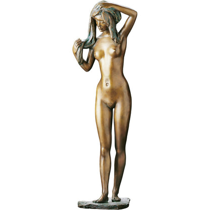 Frontansicht der Bronzeskulptur "Die Nacht zerrinnt"