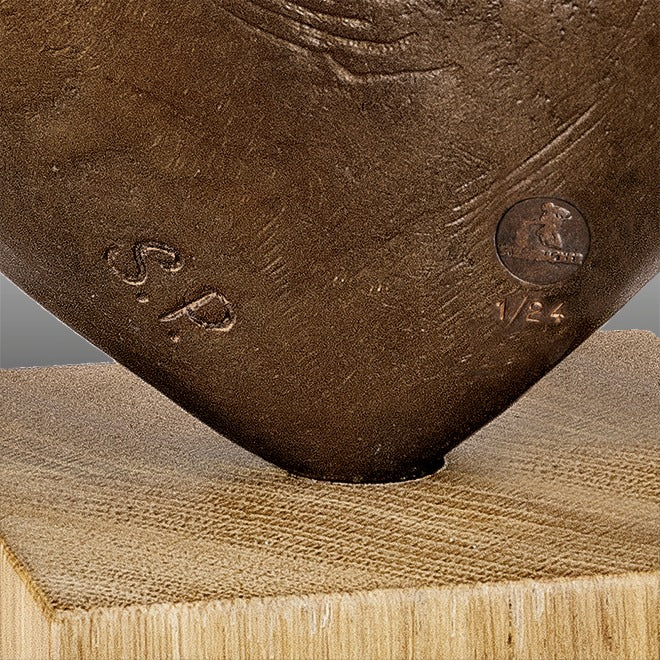Edition Strassacker Bronzeskulptur "Bewegtes Herz"