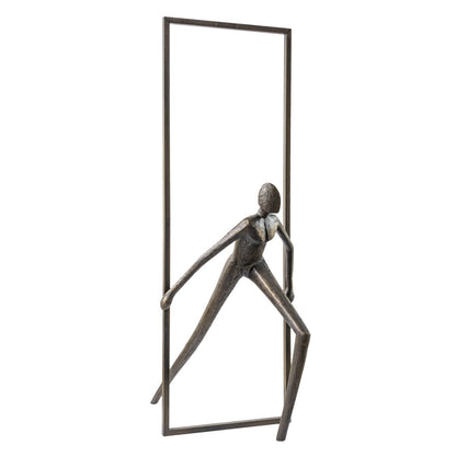 Bronze sculpture "Into freedom" by Guy Buseyne 
