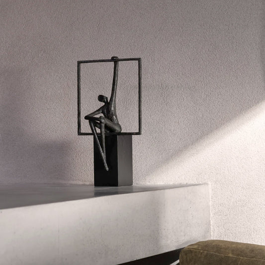 Bronze sculpture "Artus" by Guy Buseyne