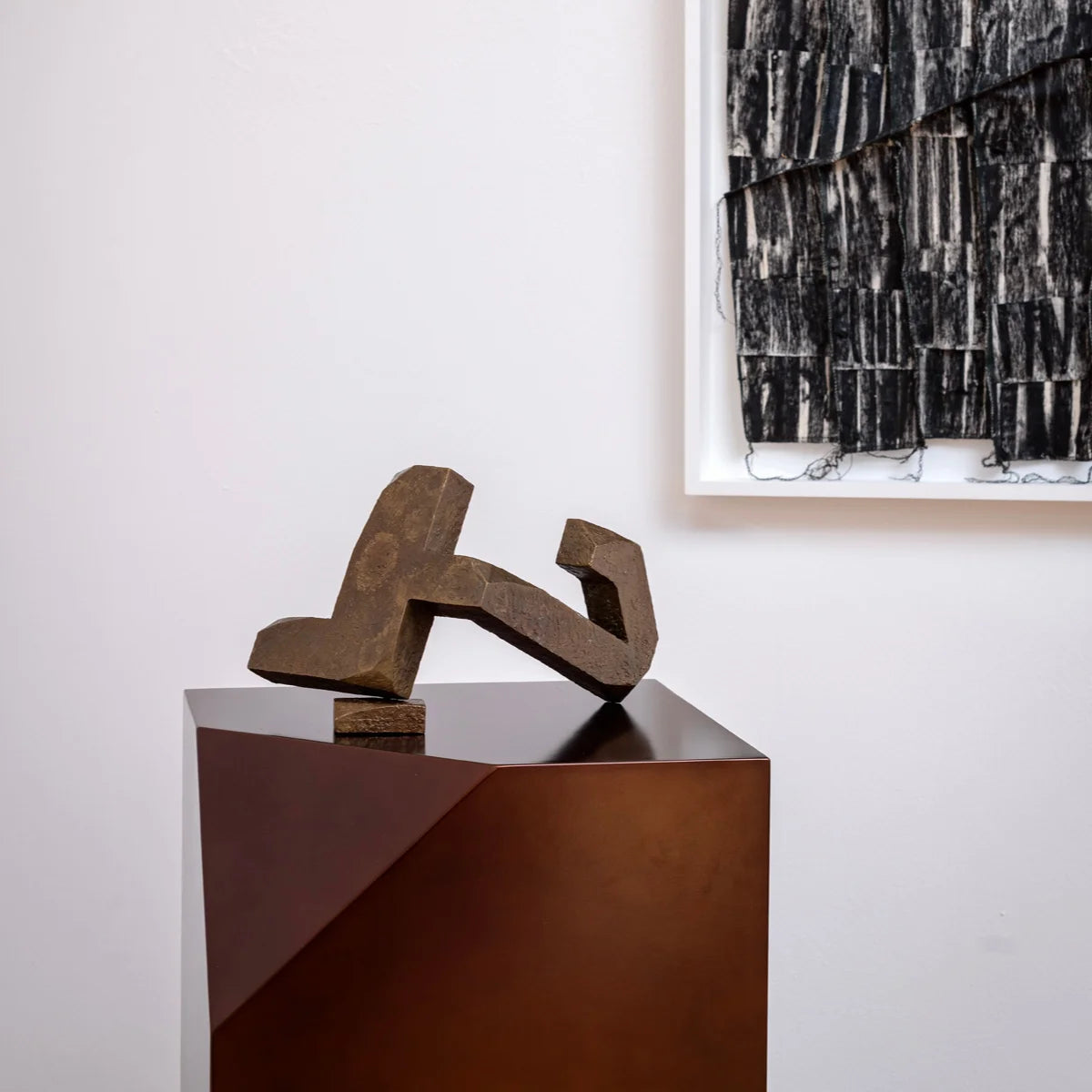 Bronzeskulptur "Silent Language - Love" von Charbel Abou Zeidan