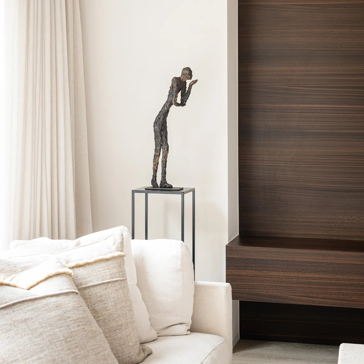 Bronzeskulptur "To Blow" von Ann Vrielinck
