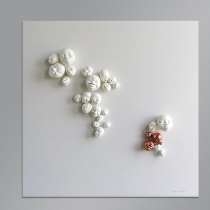Wanddekoration "Happy Faces - 28Stk" von Selma Calheira