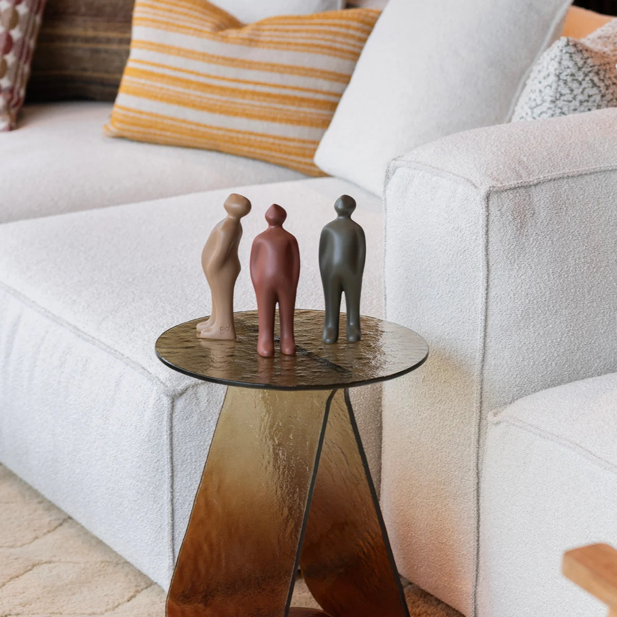 Skulptur "The Visitor Mini Geschenkbox" von Guido Deleu