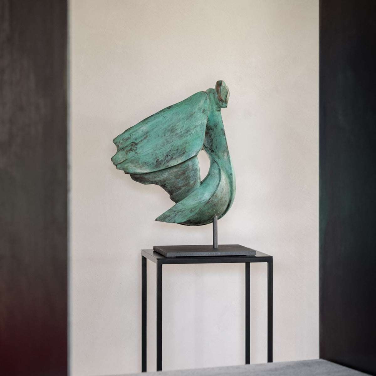 Bronzeskulptur "Verso l’alto" von Armando Di Nunzio