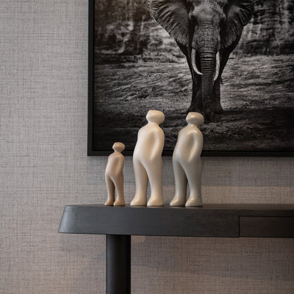 Skulptur "The Visitor Plus" von Guido Deleu
