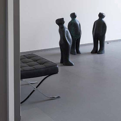 Bronzefigur Besucher von Guy