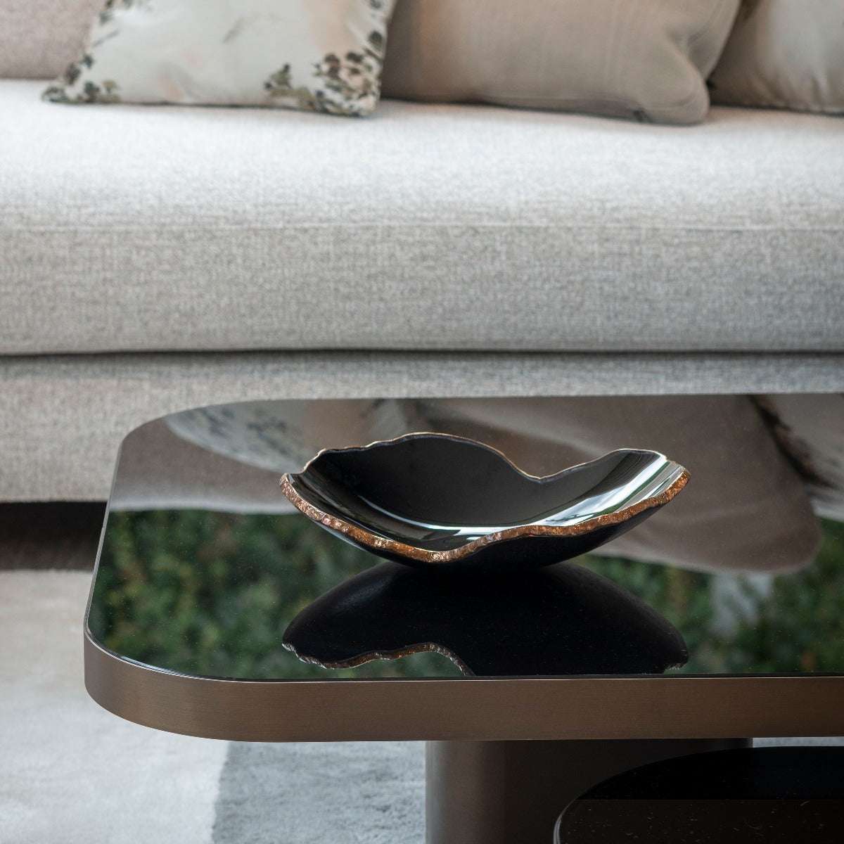 preto topo bronze Glasschale "Mini Mapa" von Regina Medeiros