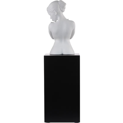 Porcelain sculpture "Fire in the Belly II" by Lana Frey