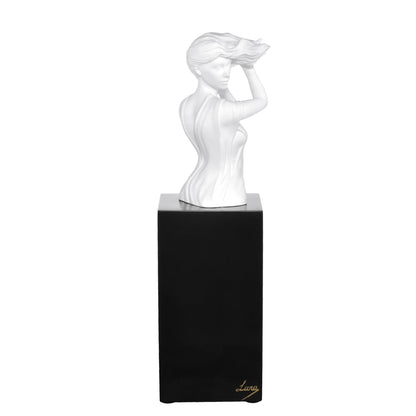 Porzellanskulptur "Aphrodite II" von Lana Frey
