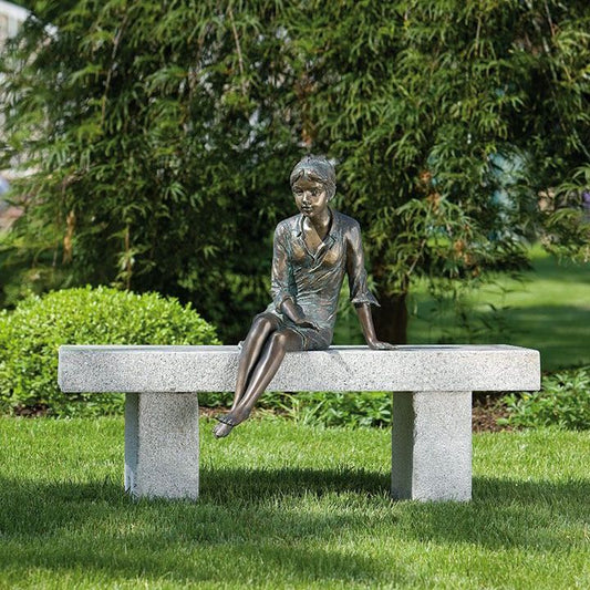 Bronzeskulptur "Sitzende Berrit"